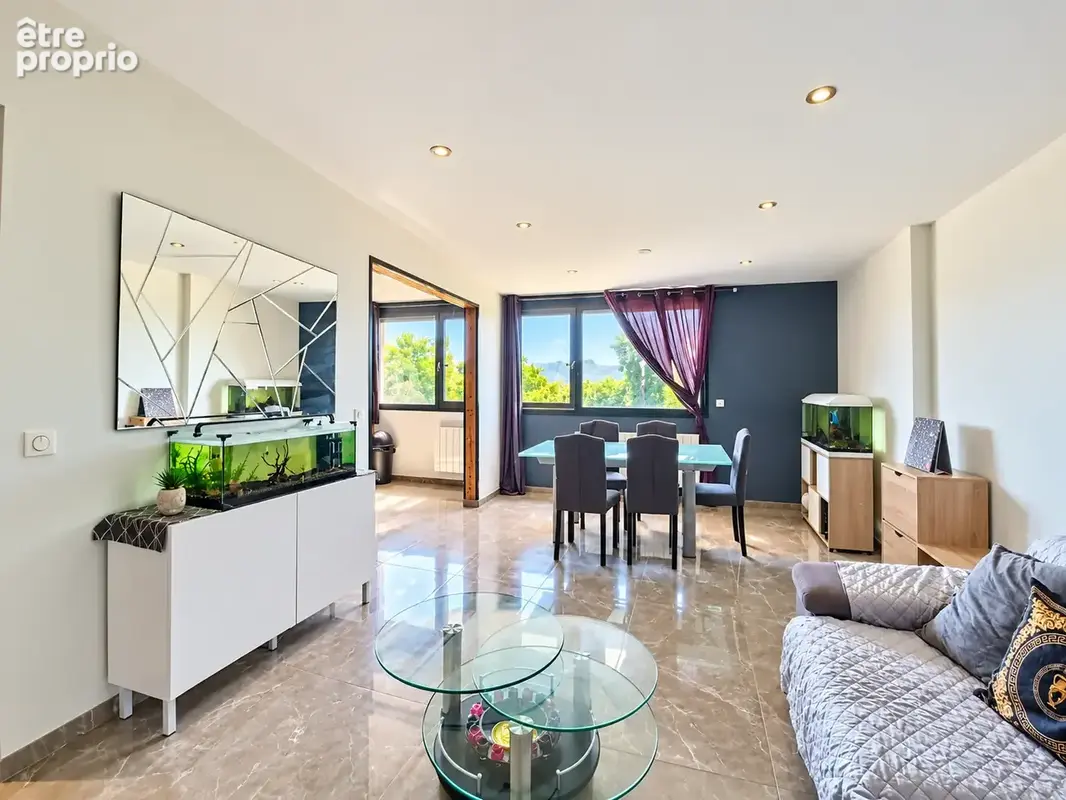 Montmélian - Exclusivité - Appartement T2 rénové - photo 1