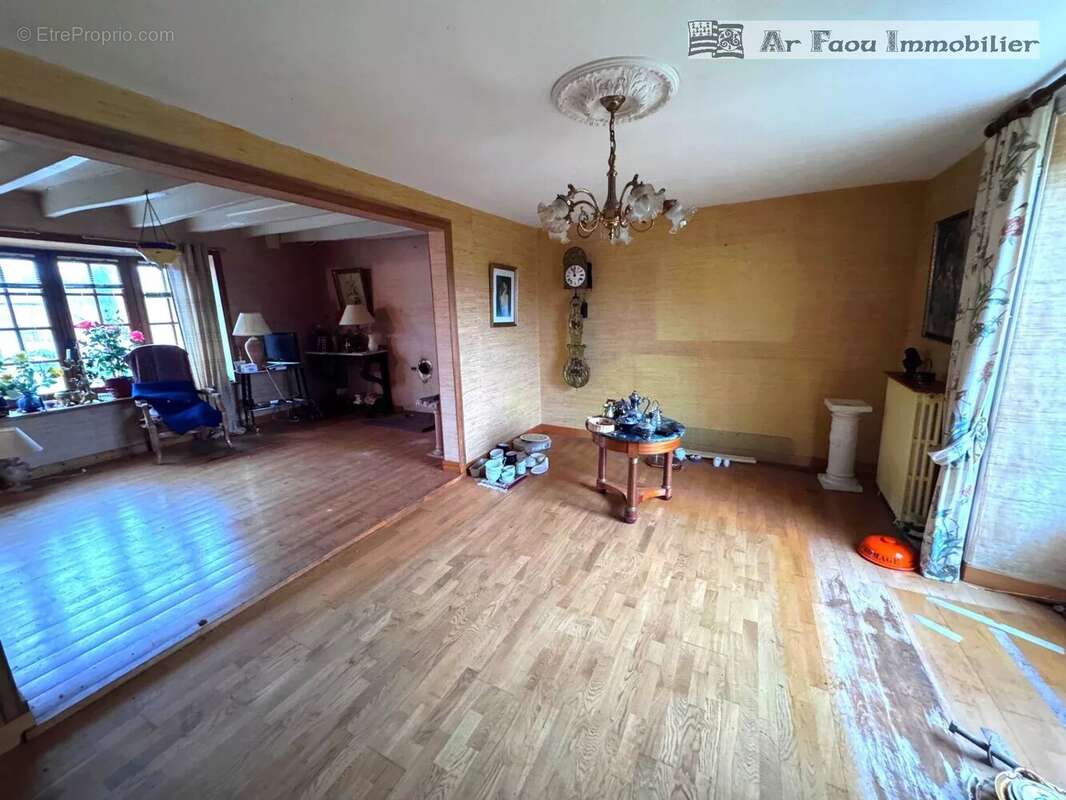 Maison à SAINT-RIVOAL