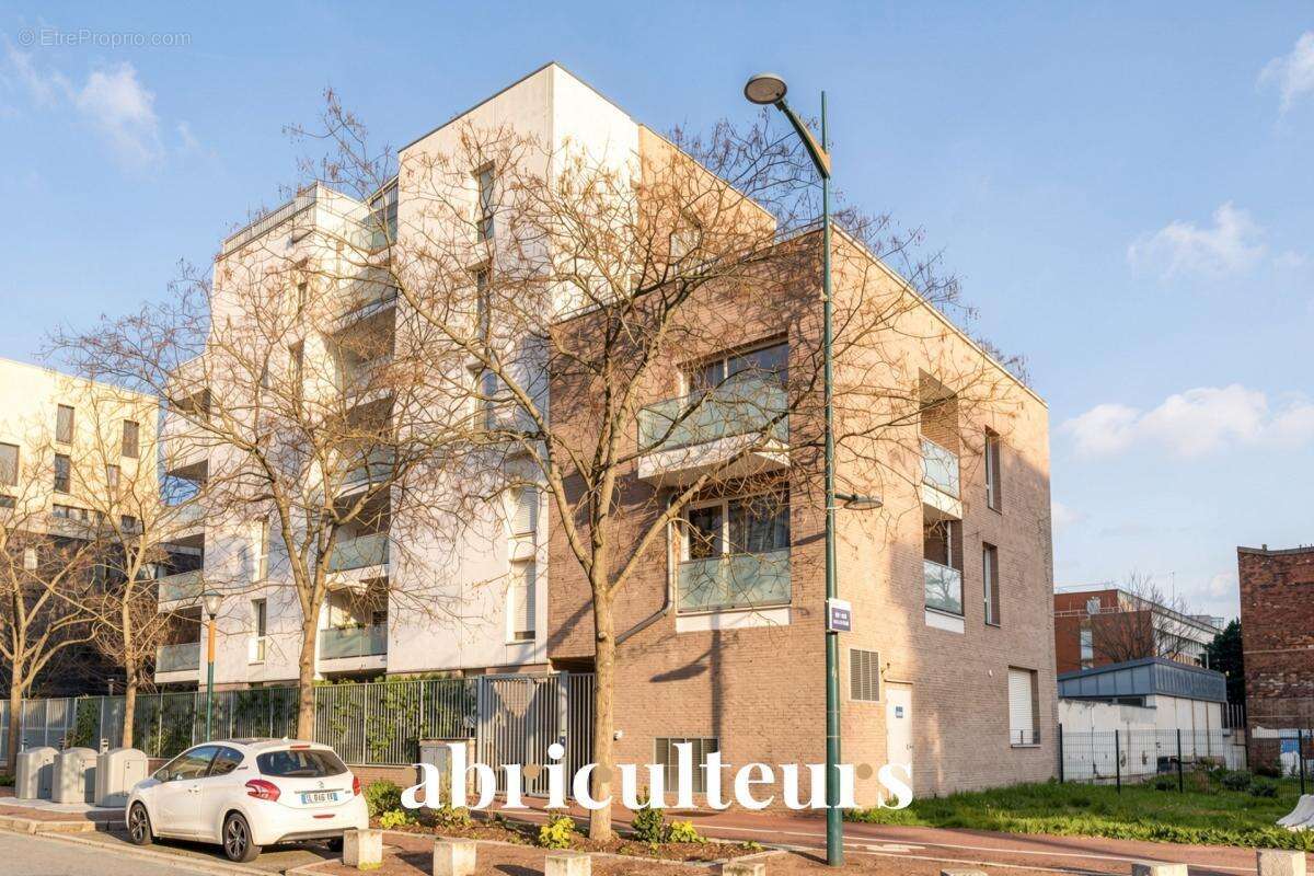 Appartement à GENNEVILLIERS