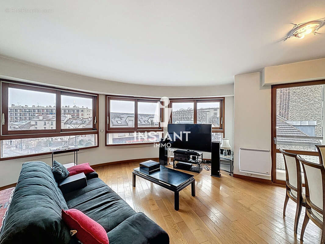 Appartement à SAINT-MAUR-DES-FOSSES