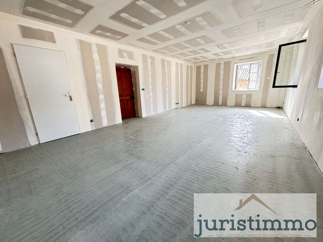 Appartement à BOLLENE