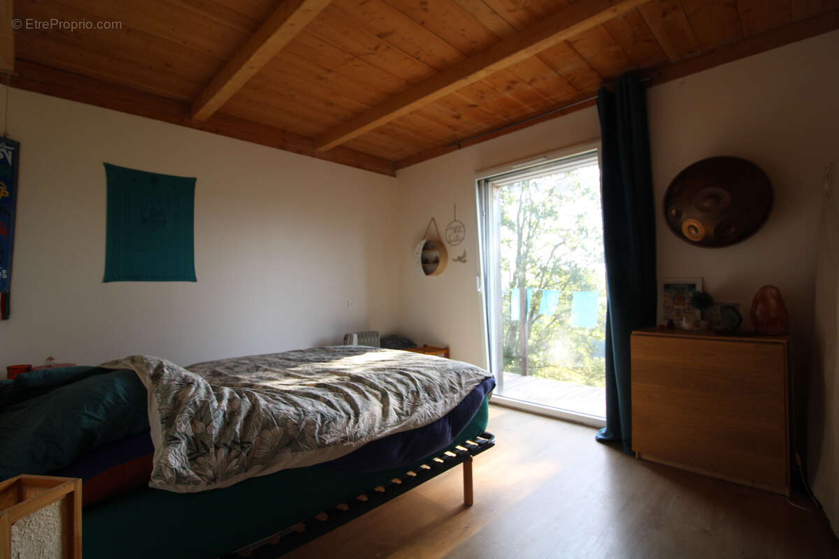 Charmante maison en bois de 98 m2 sur un terrain de 2800 m2. - photo 62