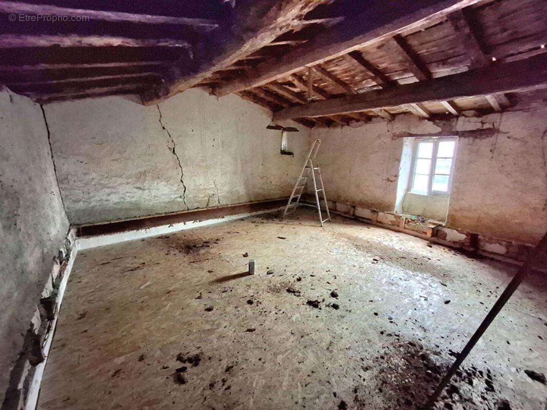 Maison à rénover Saint Hilaire De Clisson 5 pièce(s) 90 m2 - photo 7