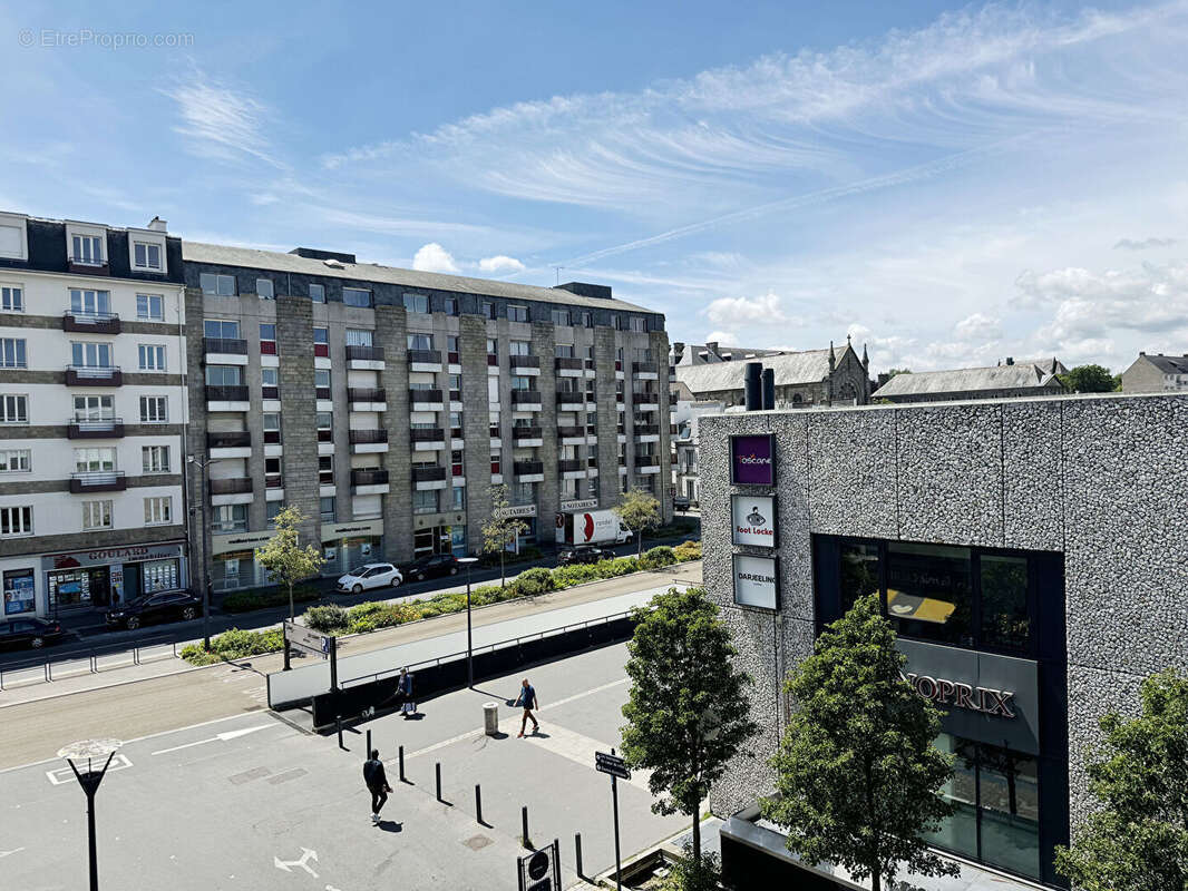T4 de 91m2 rénové, plein centre - photo 18