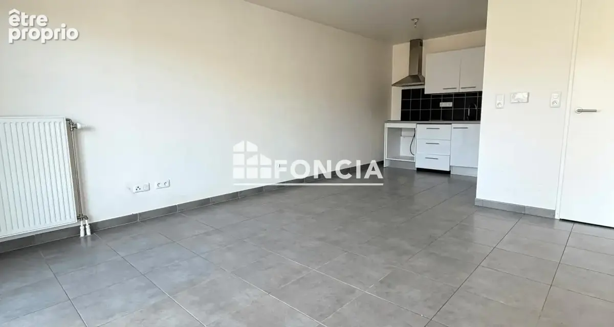 OSNY - F2 43 m² avec balcon exposé SO – À proximité immédiate de la gare - photo 4