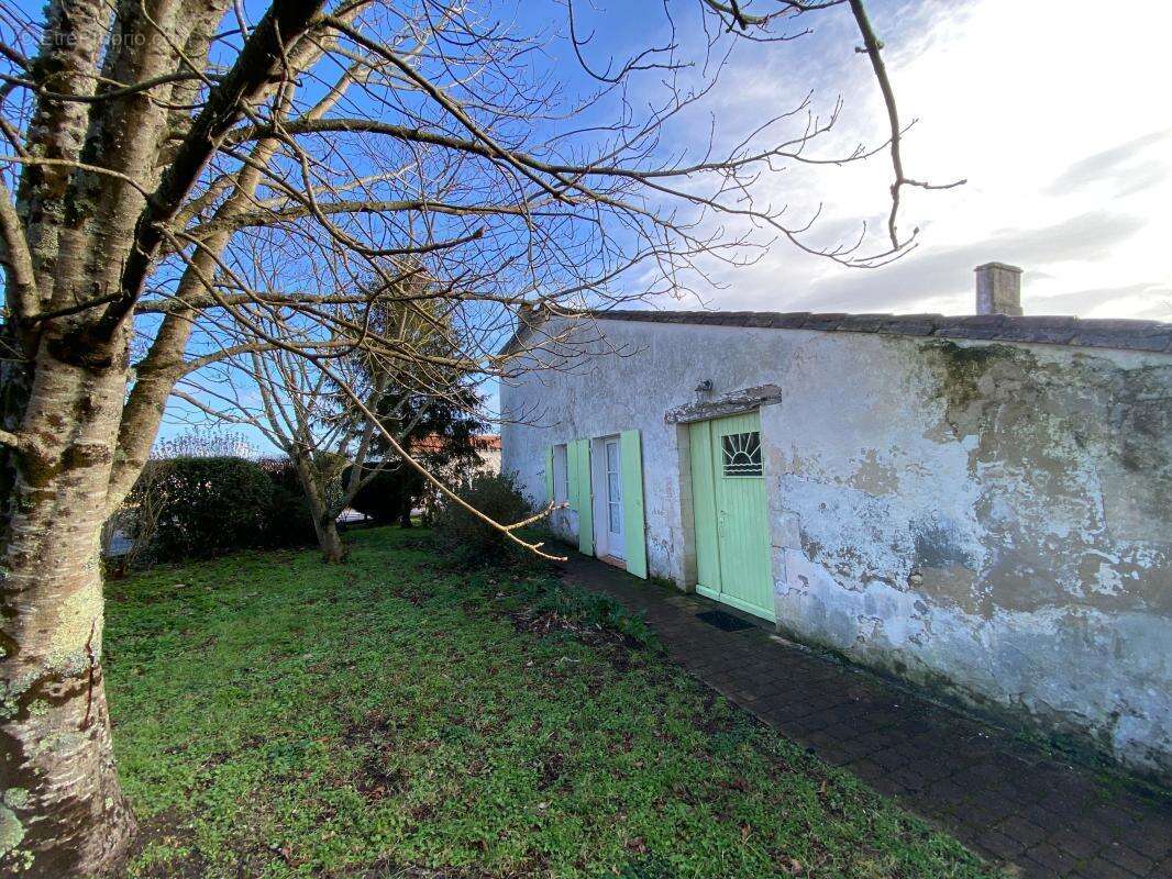 Maison à LES MATHES