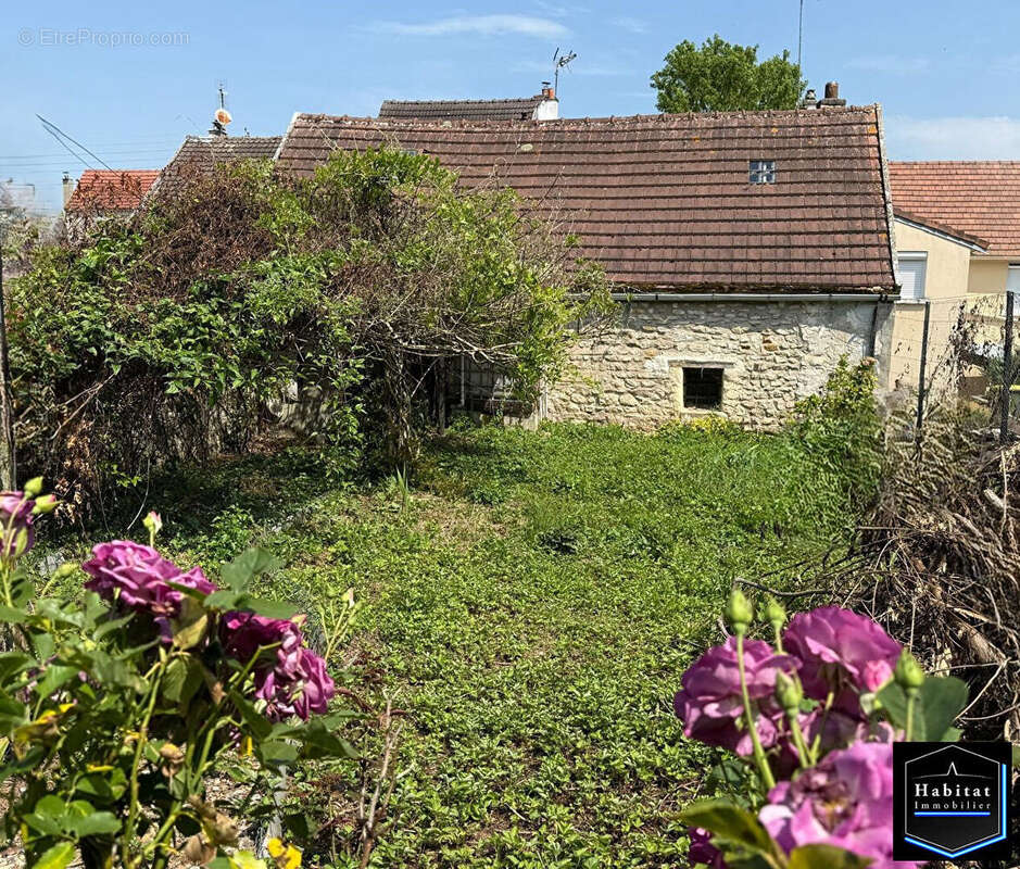 Maison à LE PLESSIS-BELLEVILLE