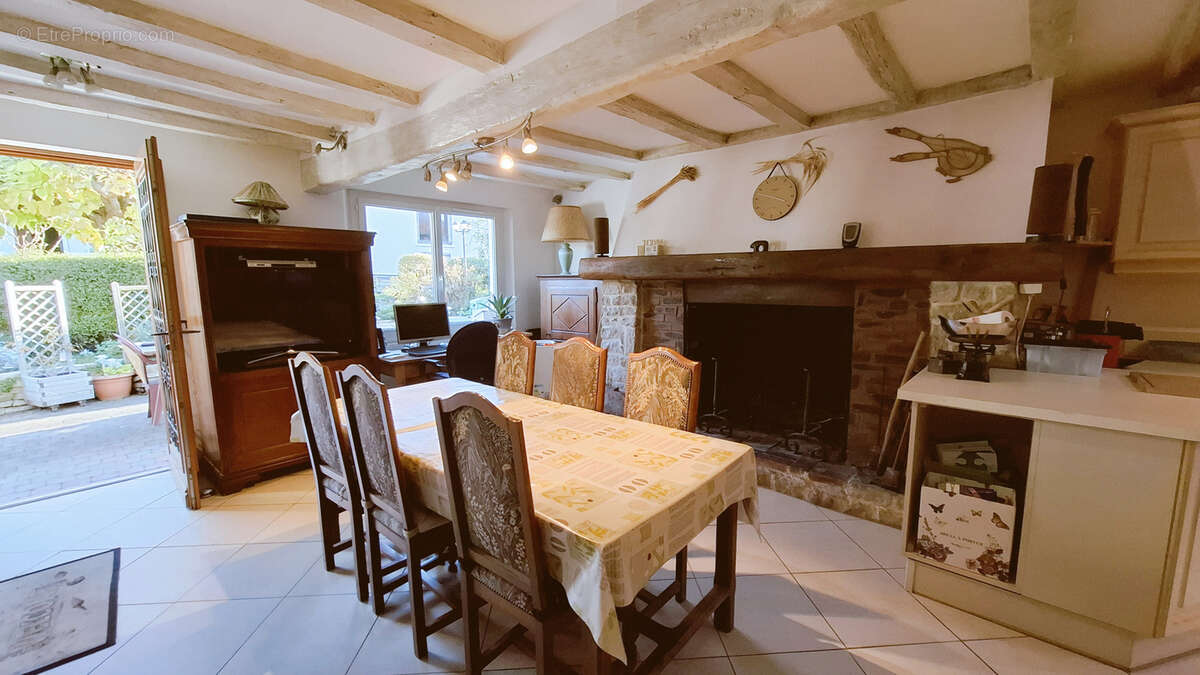 Maison à LUSIGNY-SUR-BARSE