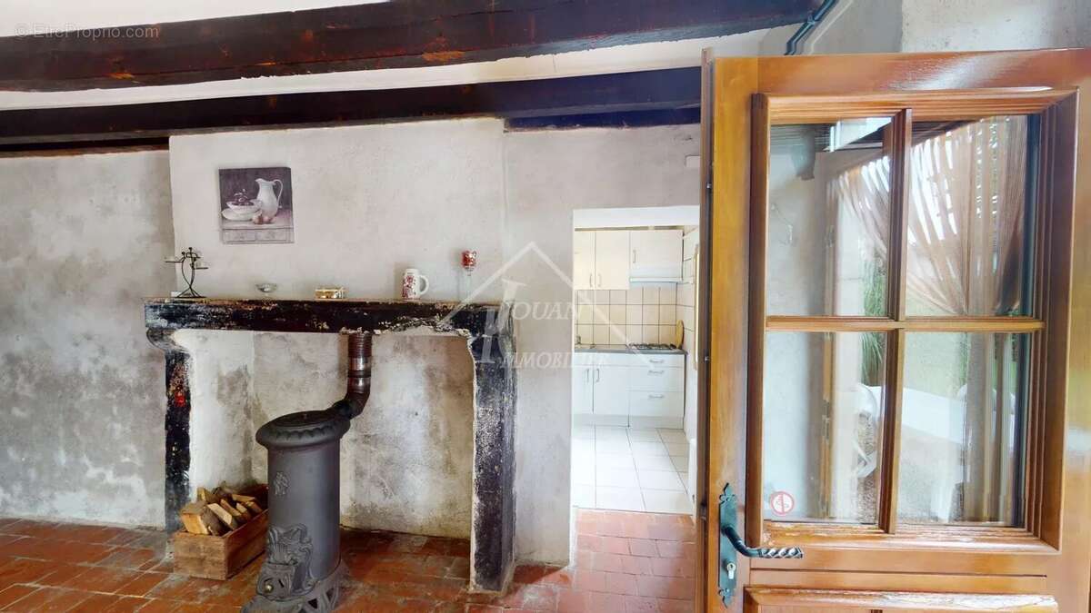 Maison à SAINT-BONNET-TRONCAIS