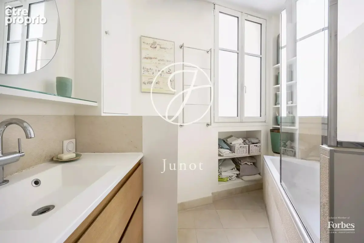 Paris 15e - SUFFREN / ROSA BONHEUR - Appartement à vendre - 4 pièces - 71,44m² loi Carrez - 2 chambres - Vues dégagées - Balcons - photo 11
