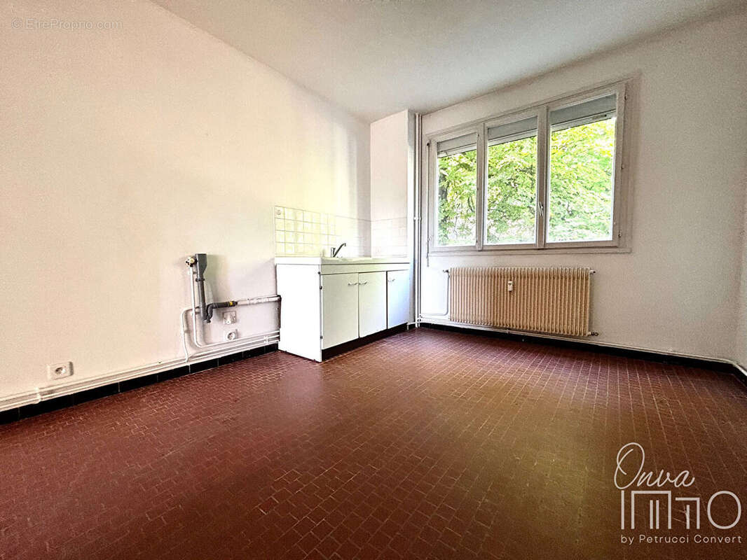 Appartement à FONTAINES-SUR-SAONE