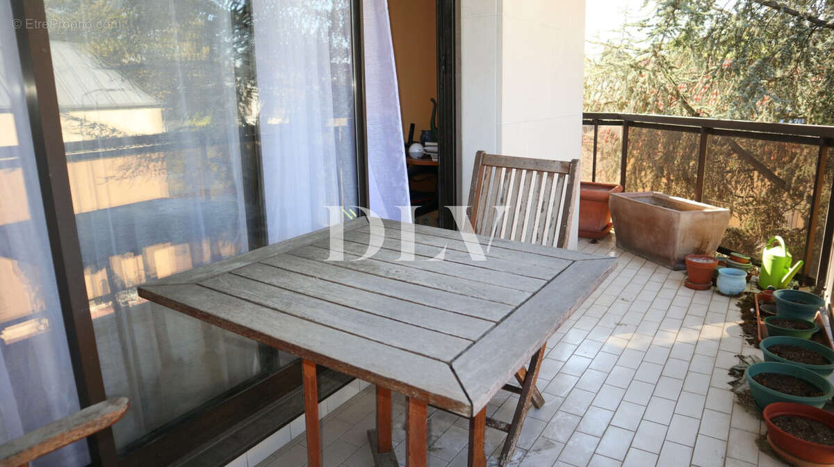 Appartement à SAINT-MAUR-DES-FOSSES