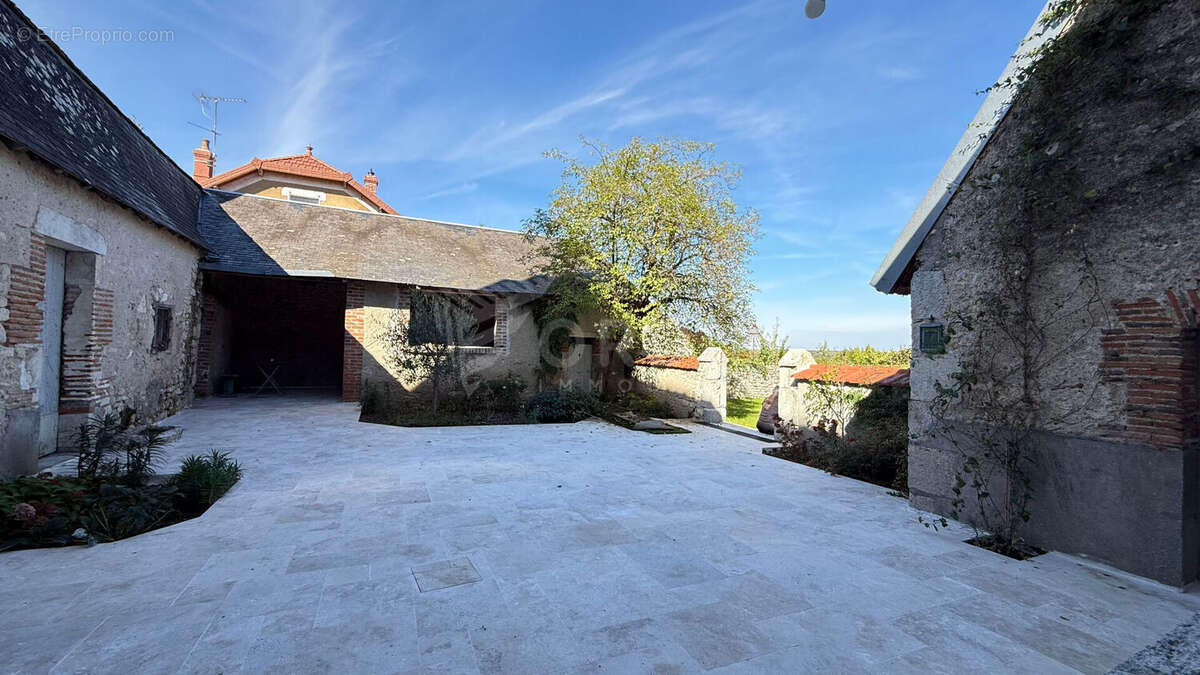 Maison à BEAULIEU-SUR-LOIRE