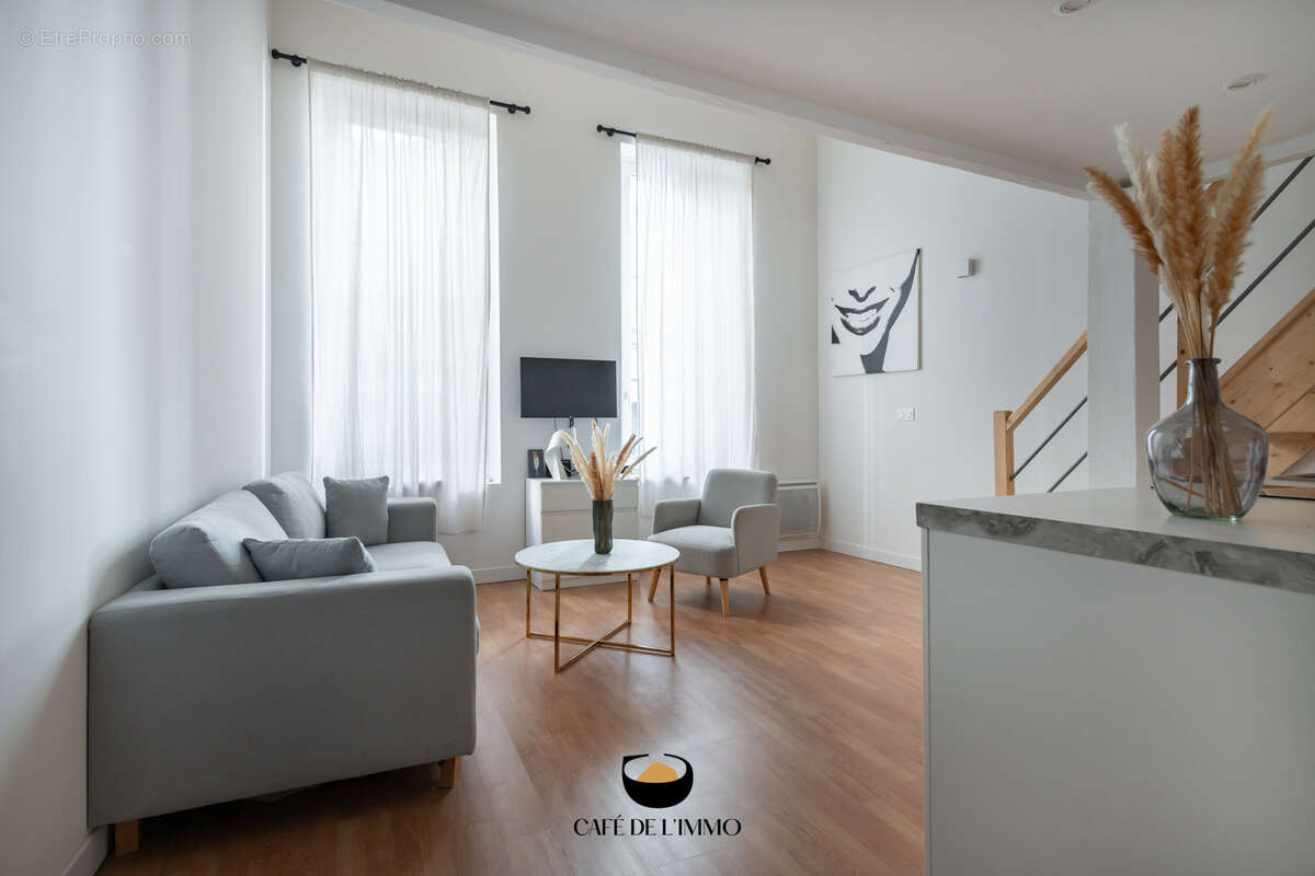 Appartement à MARSEILLE-6E