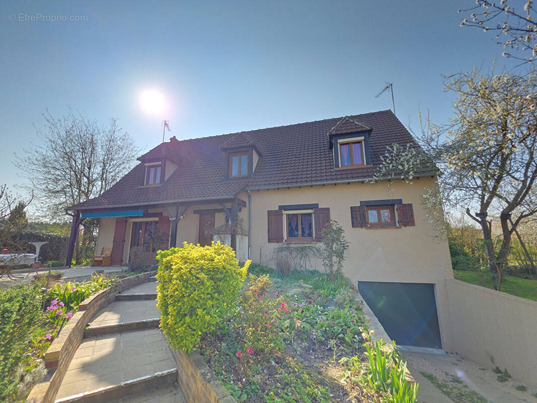 Maison à MAINTENON