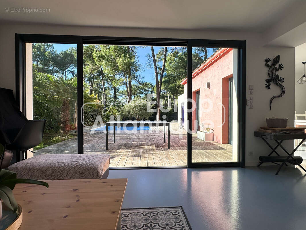 Maison à LES MATHES