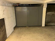 Parking à PARIS-11E