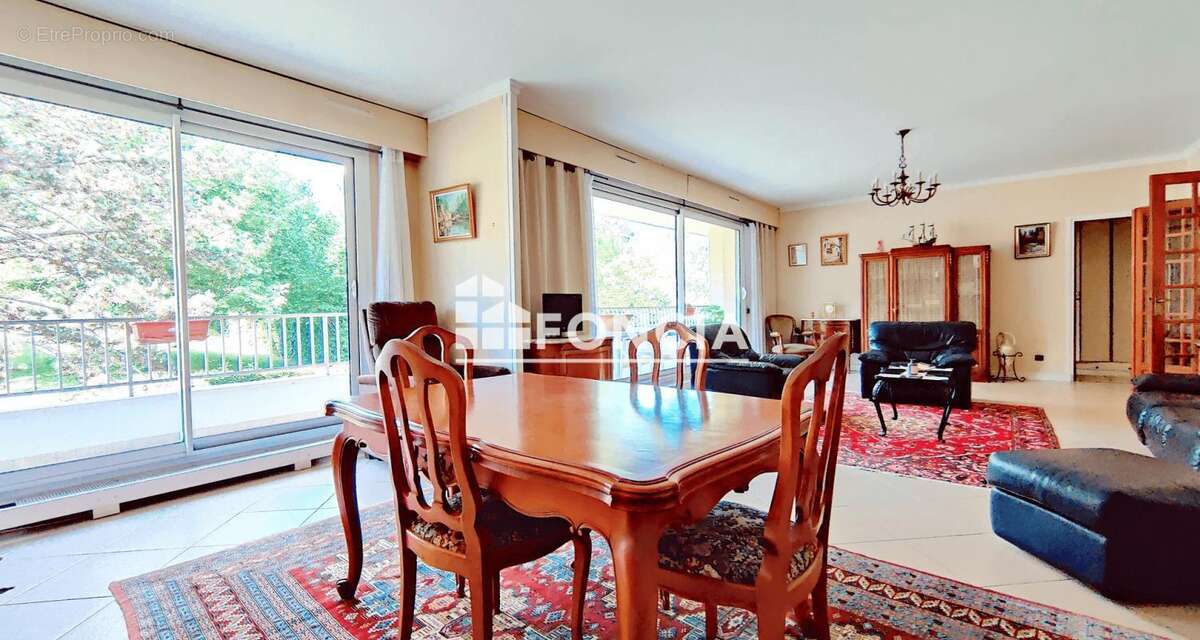 Appartement à LOUVECIENNES