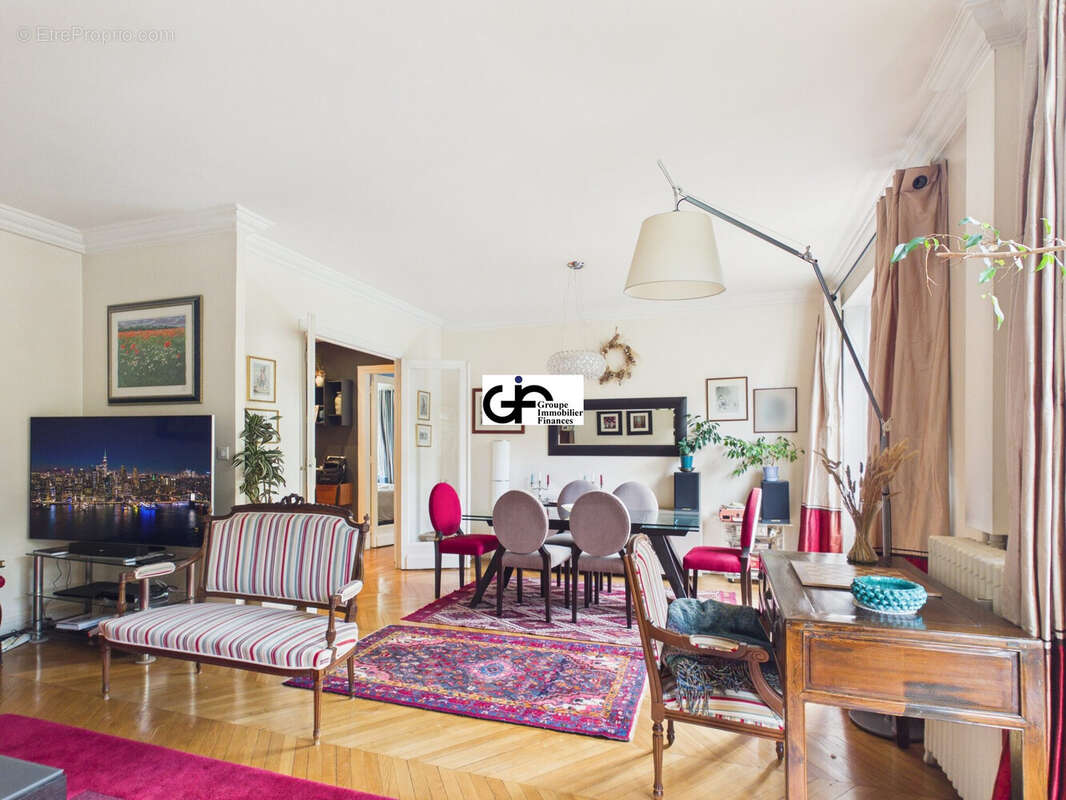 Appartement 169 m² à Paris-16e  - photo 2
