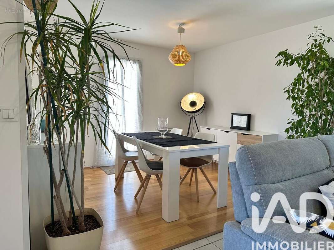 Photo 2 - Maison à VALREAS