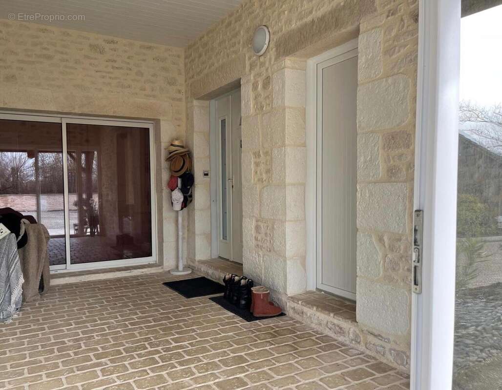 Maison 226 m² à Plaisance  - photo 6