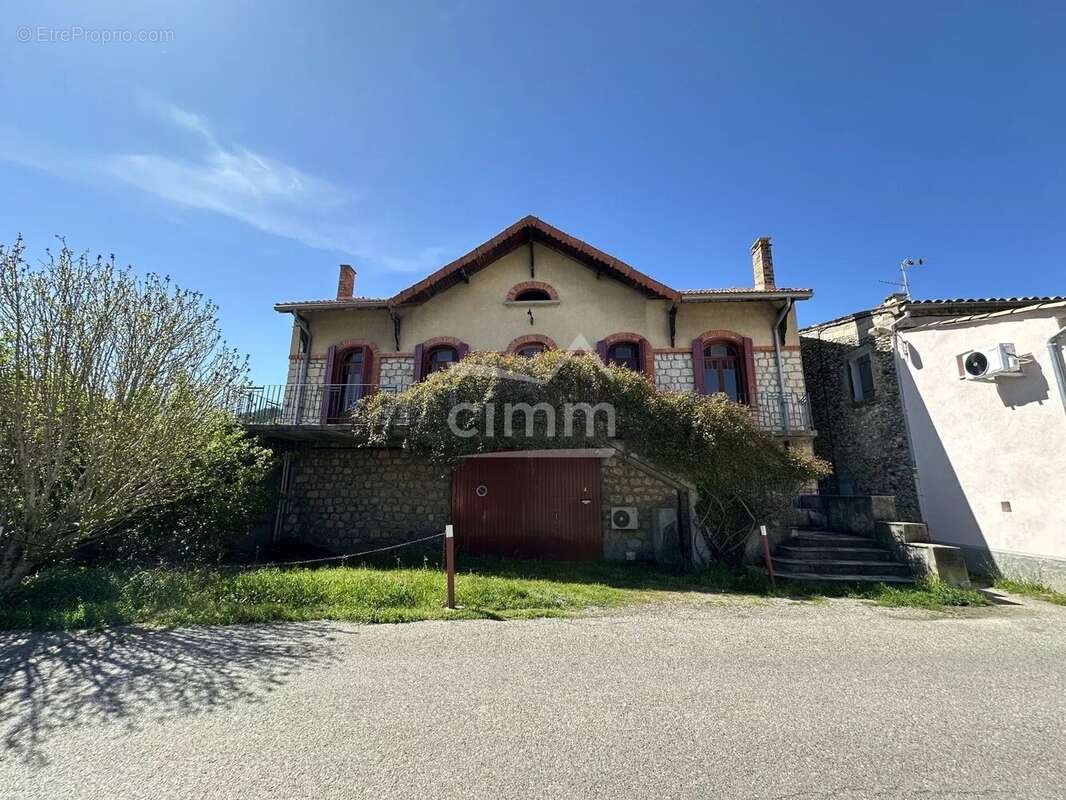 Maison à MALIJAI