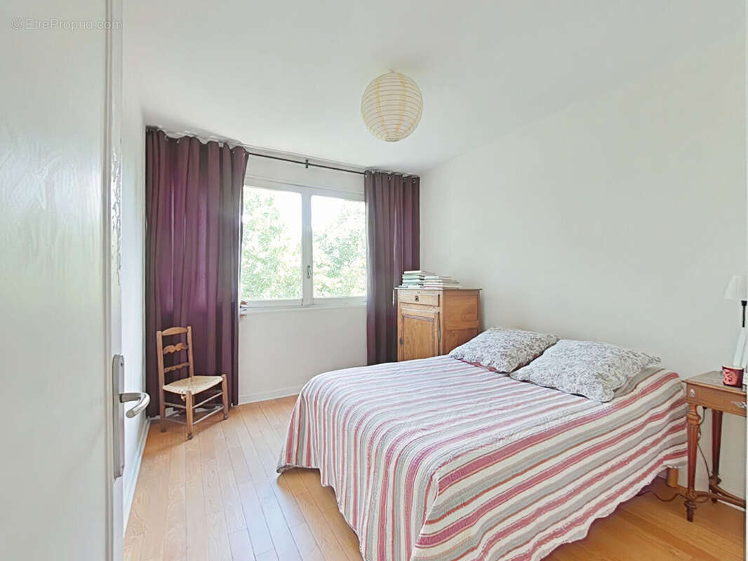 Appartement à FONTENAY-LE-FLEURY