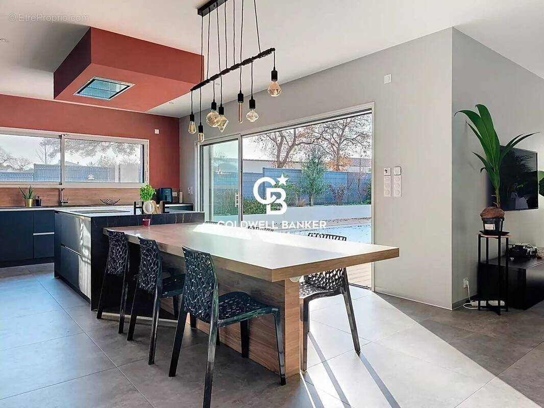 Maison à TALMONT-SAINT-HILAIRE