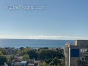 Appartement à SAINT-LAURENT-DU-VAR