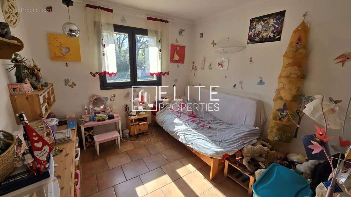 Maison à MOUANS-SARTOUX