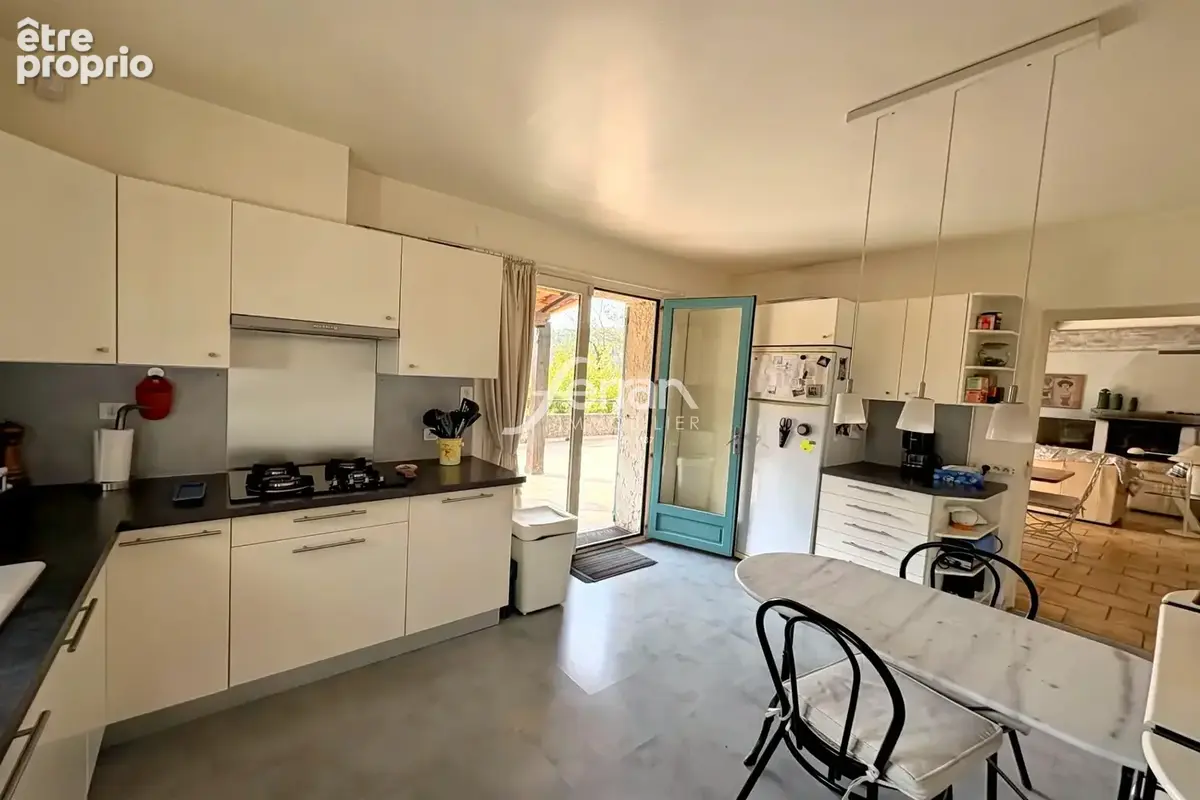 Maison 6 pièces 116 m² à vendre à Callas (83830) - photo 9