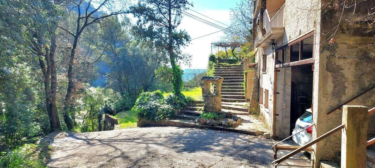 Maison à LA TRINITE