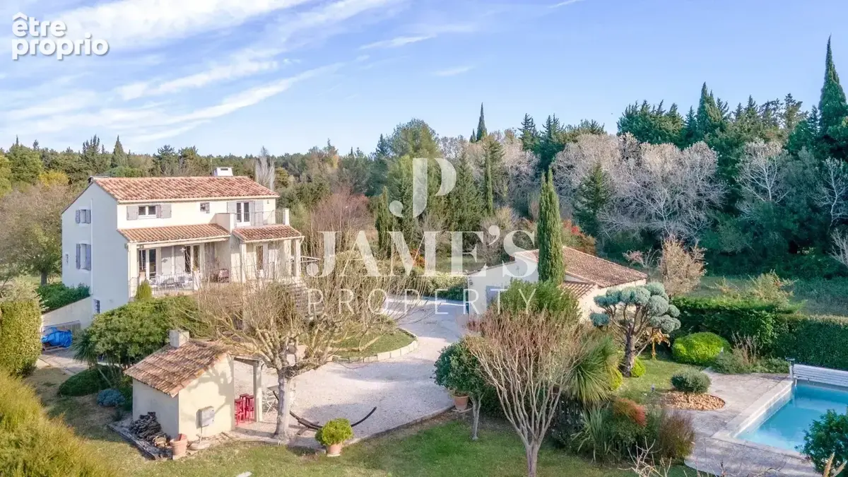 Maison à FONTVIEILLE