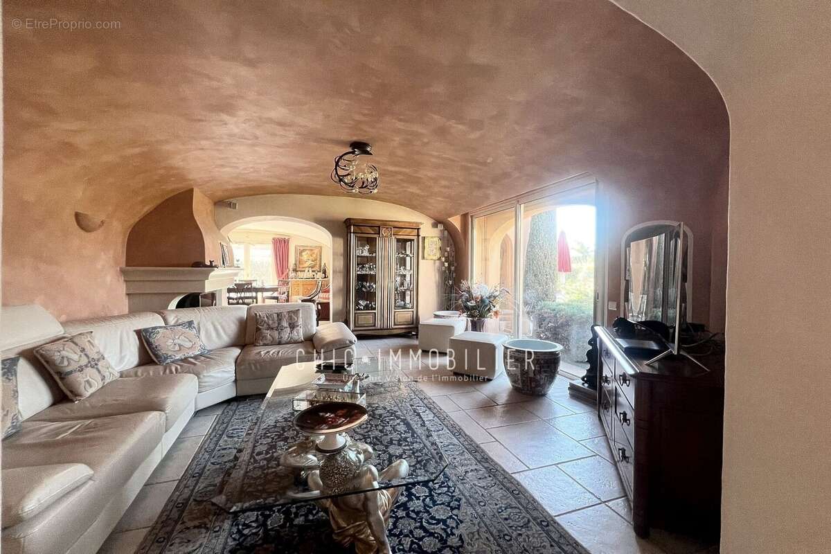 Maison à SAINT-CYPRIEN