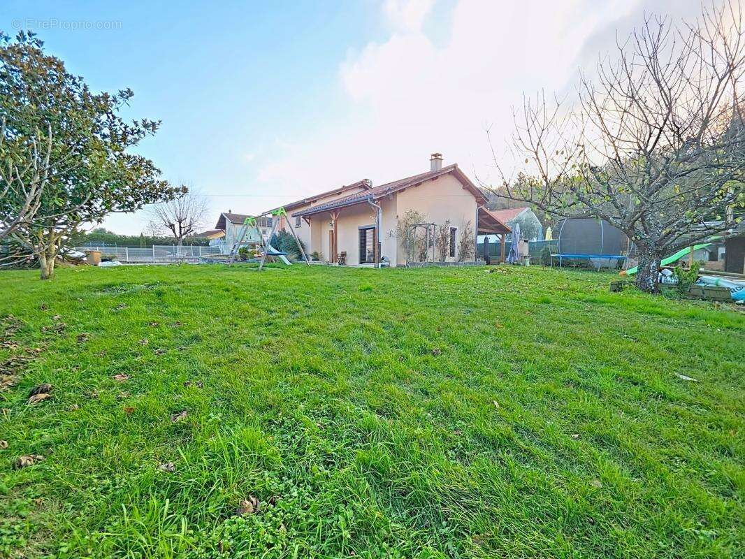 Maison à OYTIER-SAINT-OBLAS