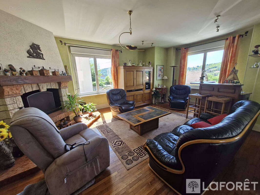 Maison à COURCELLES-LES-MONTBELIARD