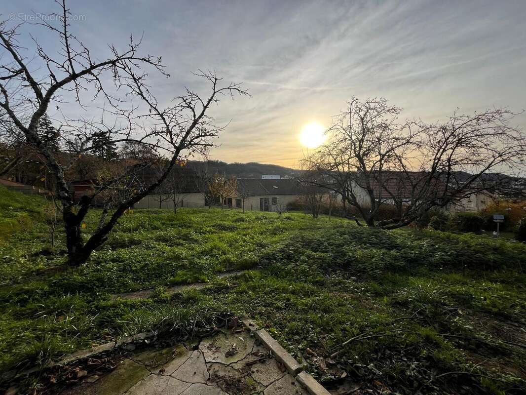 Photo 3 - Terrain à LONS-LE-SAUNIER