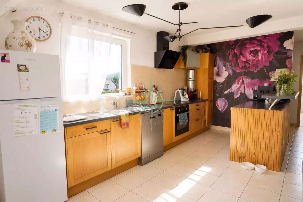 À VENDRE – Superbe duplex lumineux avec terrasse – Dernier étage – Garage + 3 parkings - photo 5