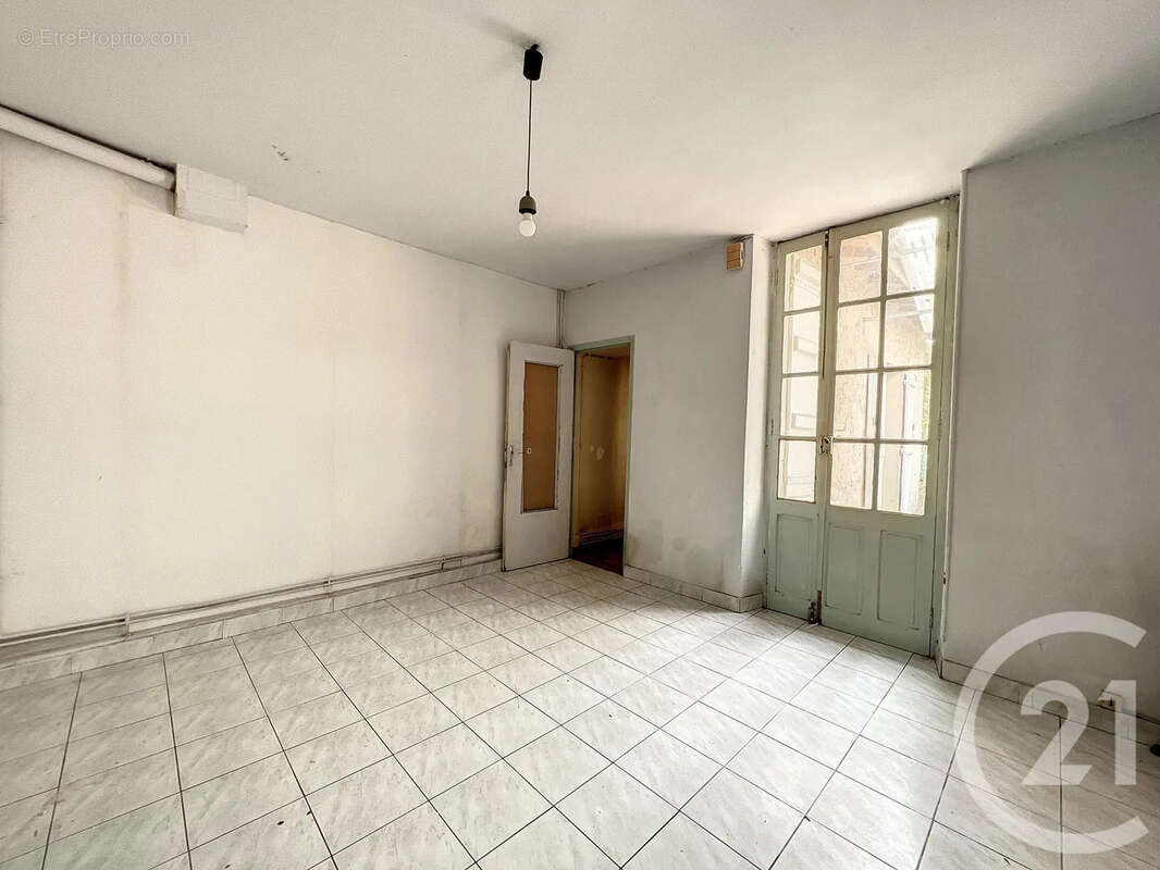 Maison 208 m² à Agen  - photo 5