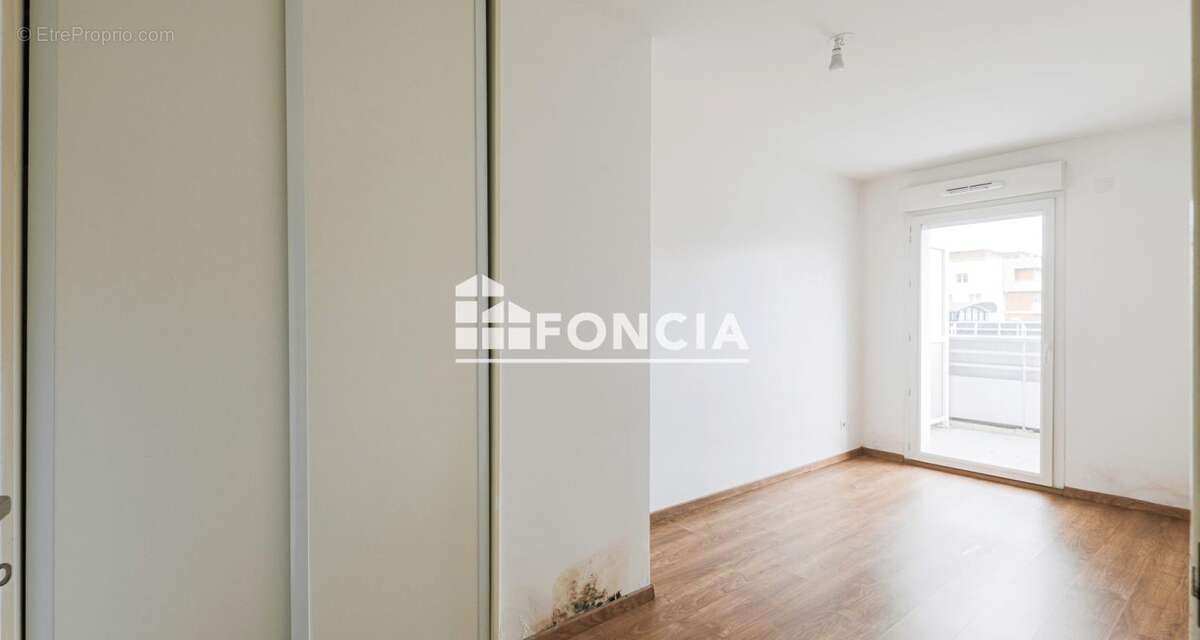 Appartement à MEYLAN