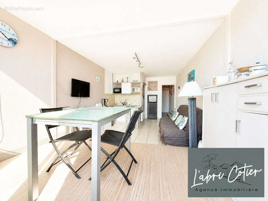 Appartement 1 pièce 31 m² à vendre à Saint-Jean-De-Monts (85160) - photo 2