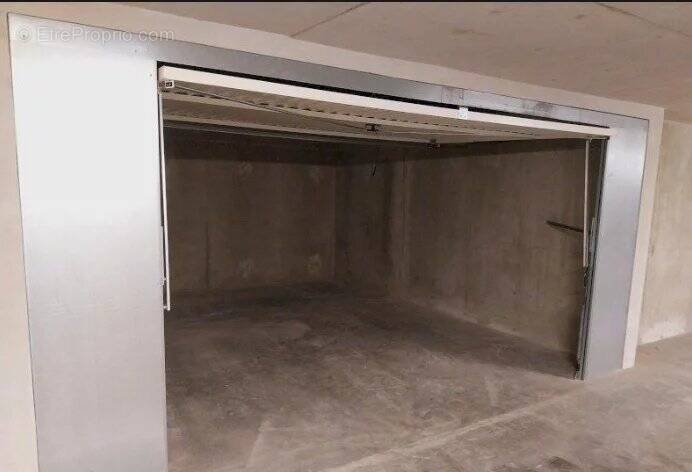 Parking à MARSEILLE-13E