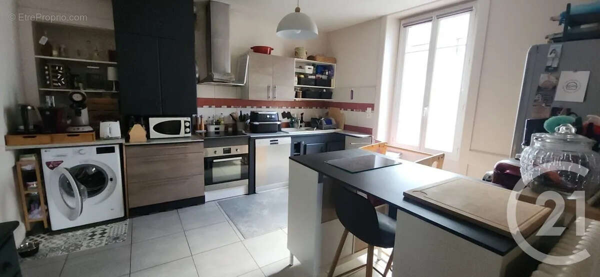 Maison 227 m² à Aurillac  - photo 4