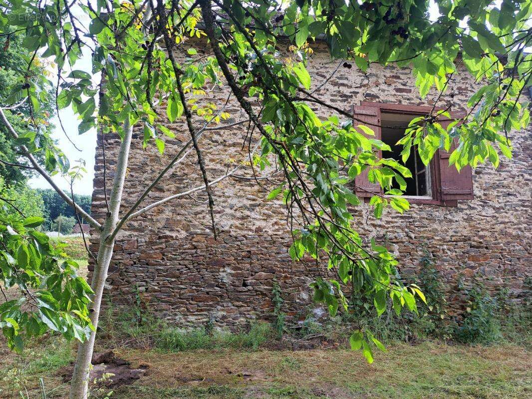 Maison à SAINT-SORNIN-LAVOLPS