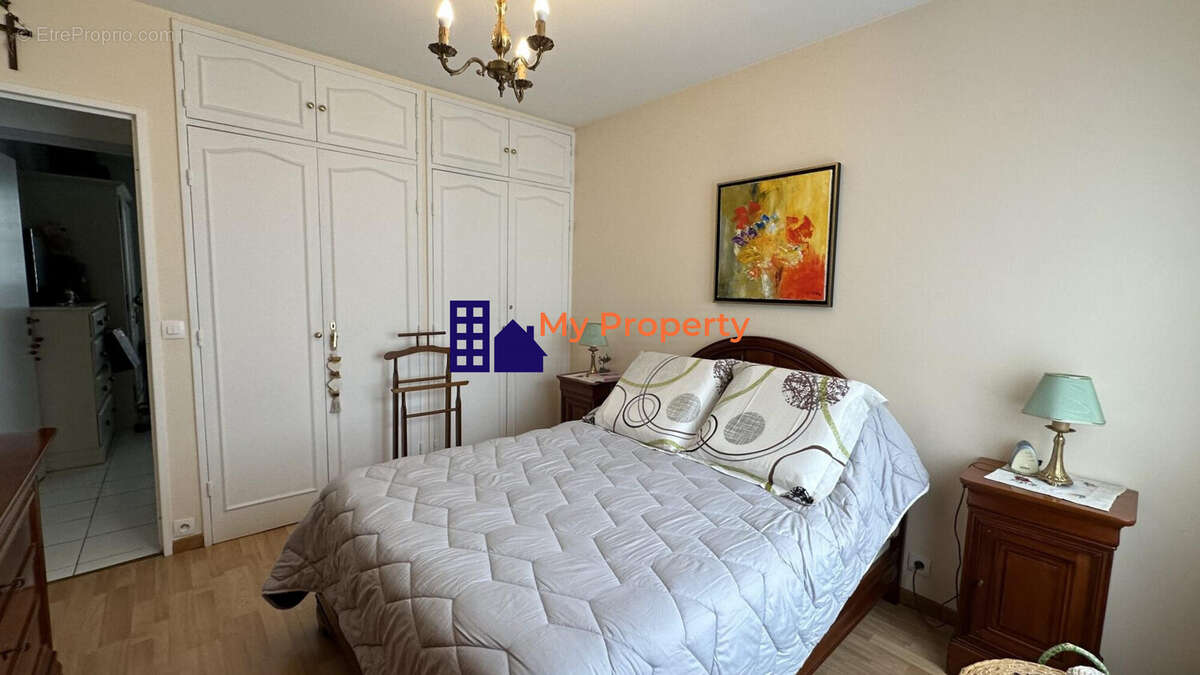 Appartement à HOUILLES