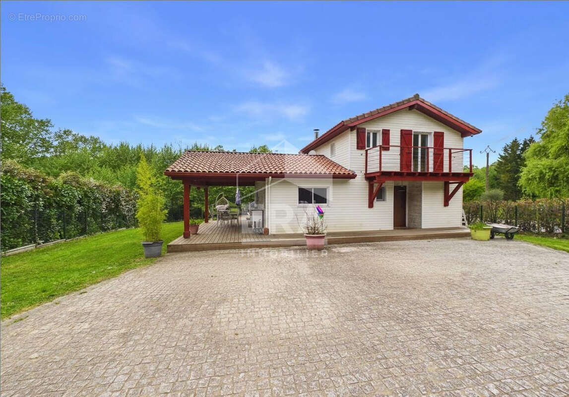 Maison à HASPARREN