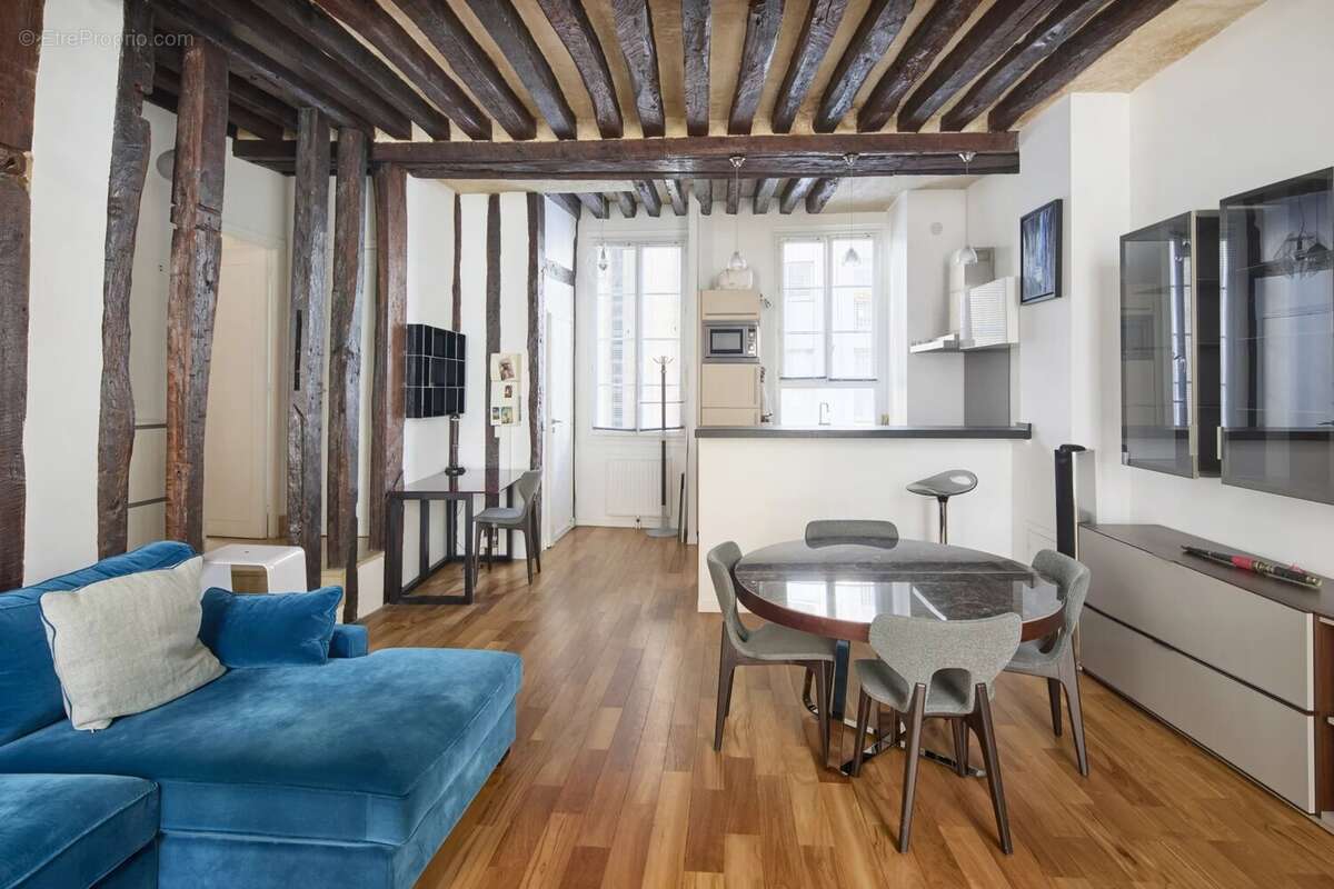 Appartement à PARIS-4E