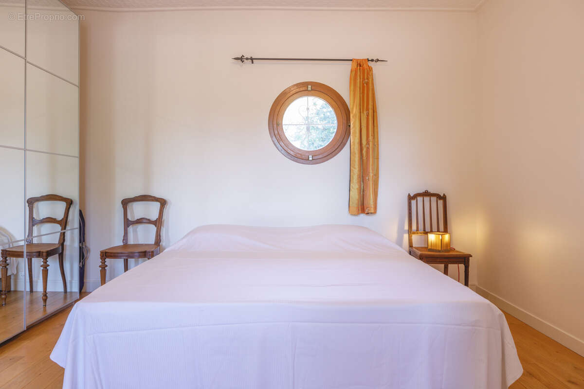 Maison à MONTMERLE-SUR-SAONE