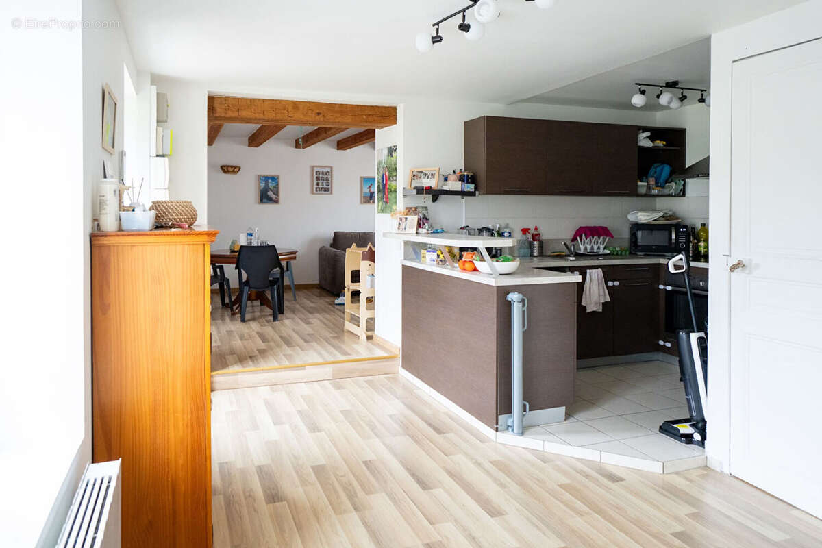 Maison à CIRES-LES-MELLO