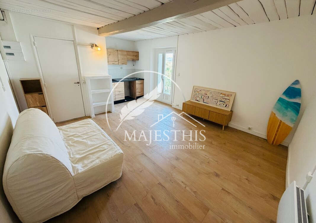 Appartement à HYERES